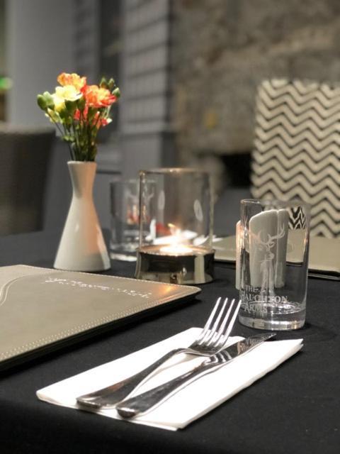 Haughton Arms Hotel Alford  Bagian luar foto