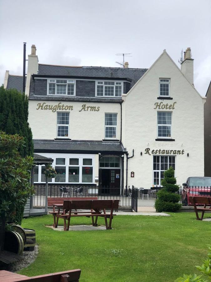 Haughton Arms Hotel Alford  Bagian luar foto